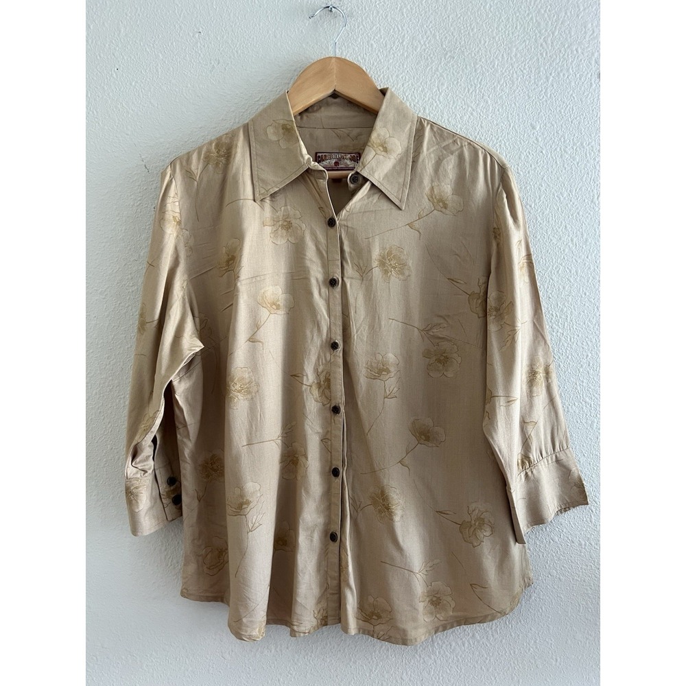 Caribbean Joe Tan Floral Rayon Button Down Shirt L 3/4 Sleeve Coastal Hawaiian